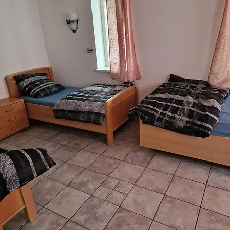 Siegenerstrasse Apartment *